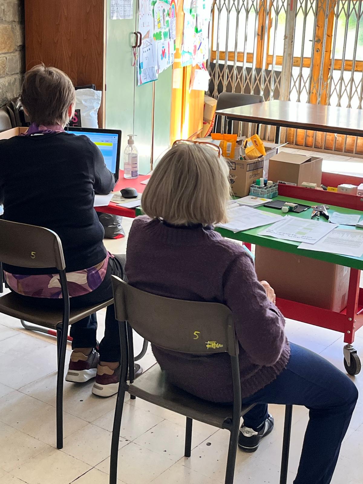 IMG-20251103-WA0028 Distribuzione pacchi viveri caritas