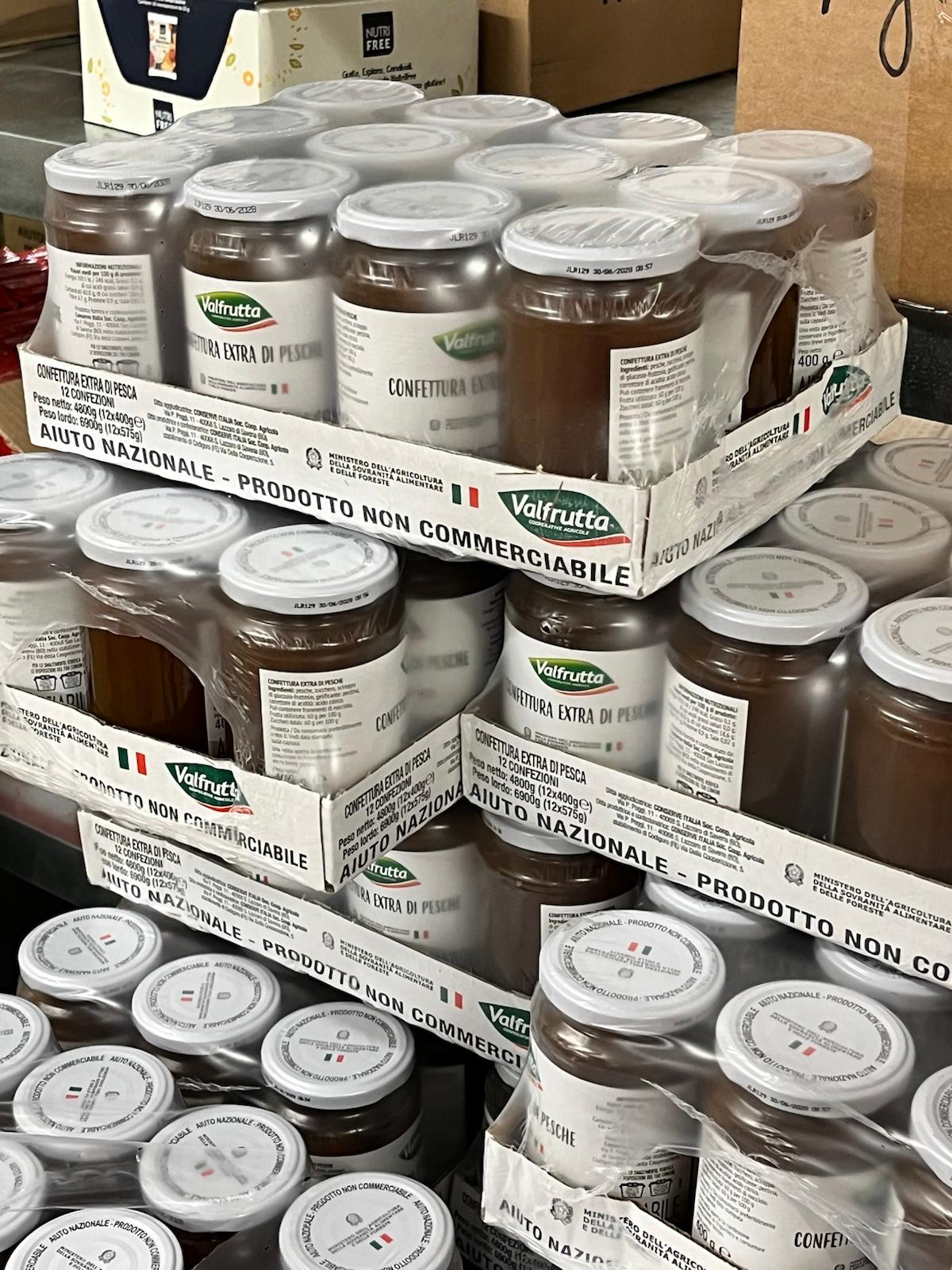Marmellata per pacchi viveri caritas